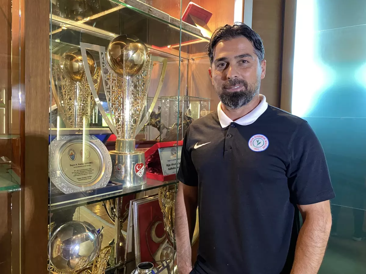 Çaykur Rizespor'dan İlhan Palut ile Sözleşme Uzatımı