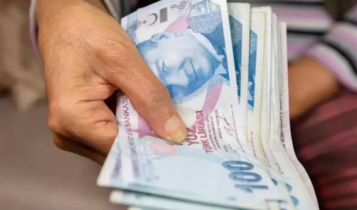 Merakla beklenen rapor paylaşıldı! İşte emekli zammı konuşulan rakam