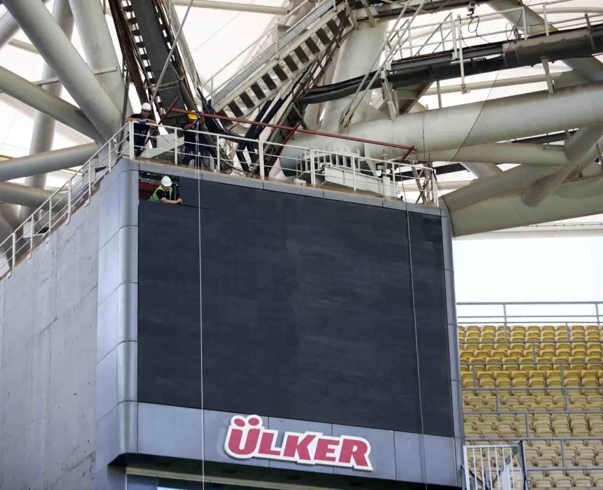 Fenerbahçe'nin Ülker Stadyumu'nda Yenilikler: Yeni Scoreboardlar Geliyor