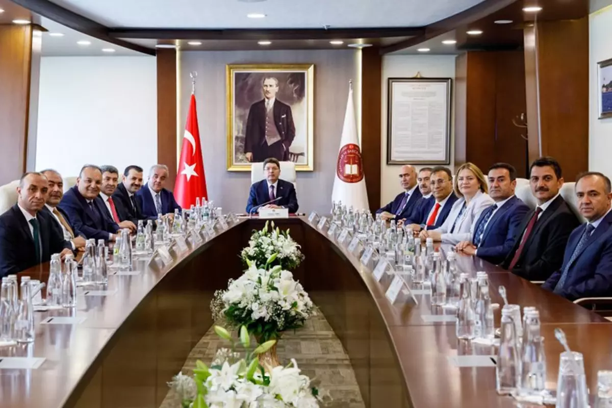 HSK'da yeni daire başkanları seçildi