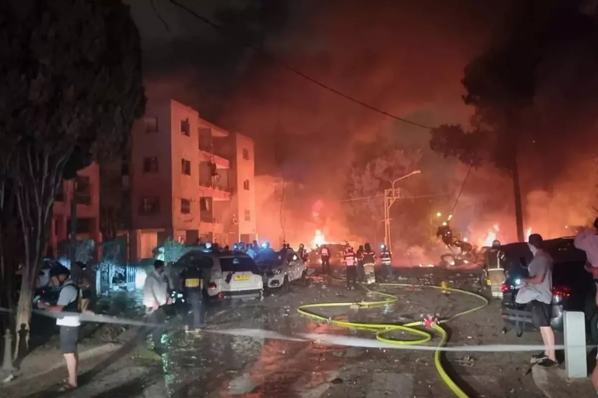 İran'ın saldırdığı Hayfa'daki petrol rafinerisi kapatıldı