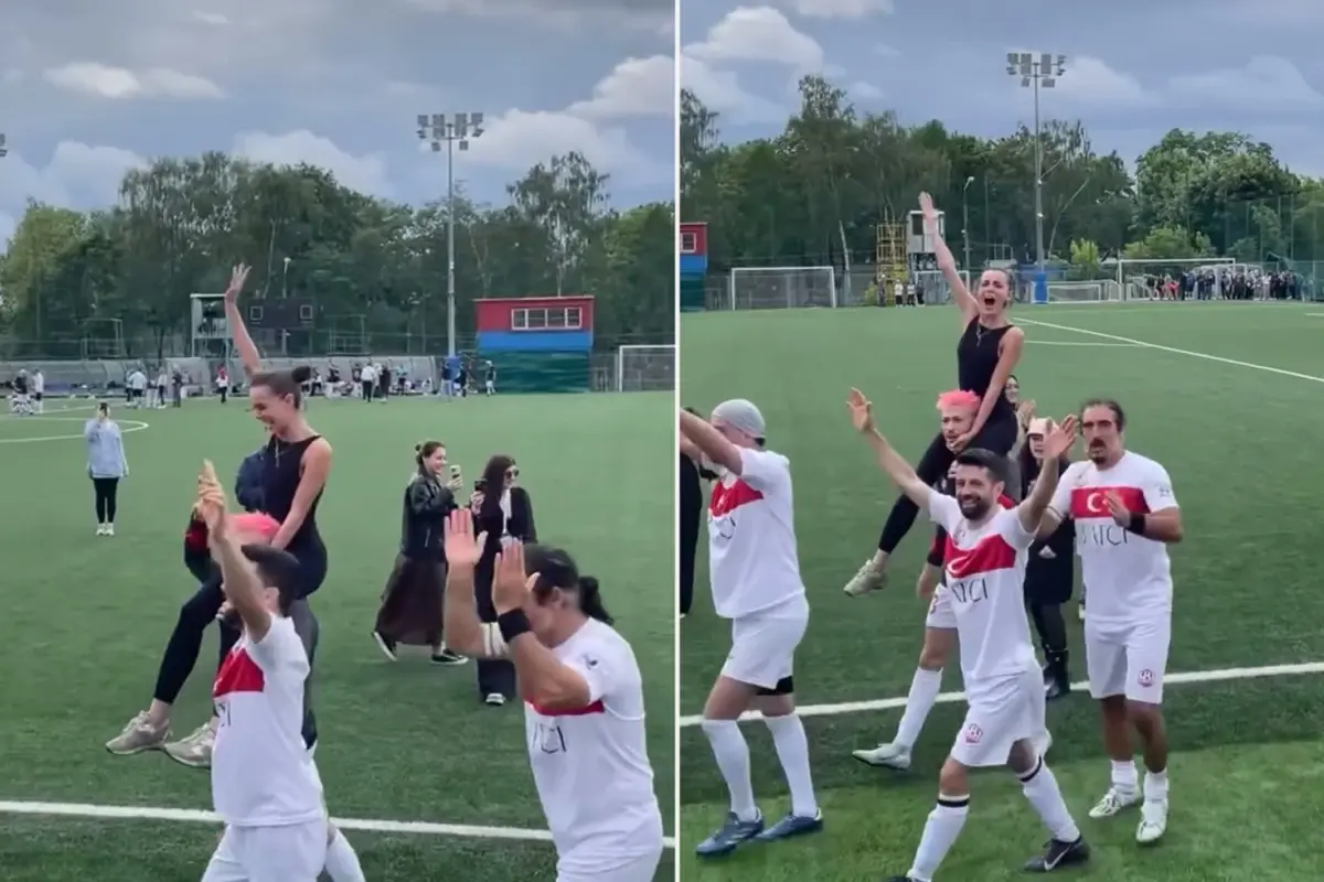Kubilay Aka Moskova'da galip geldi! Zaferi sevgilisini omzuna alarak kutladı