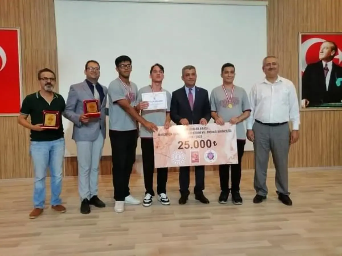 Kuşadası Makbule Hasan Uçar Anadolu Lisesi, Matematik Olimpiyatları'nda İl Birincisi Oldu