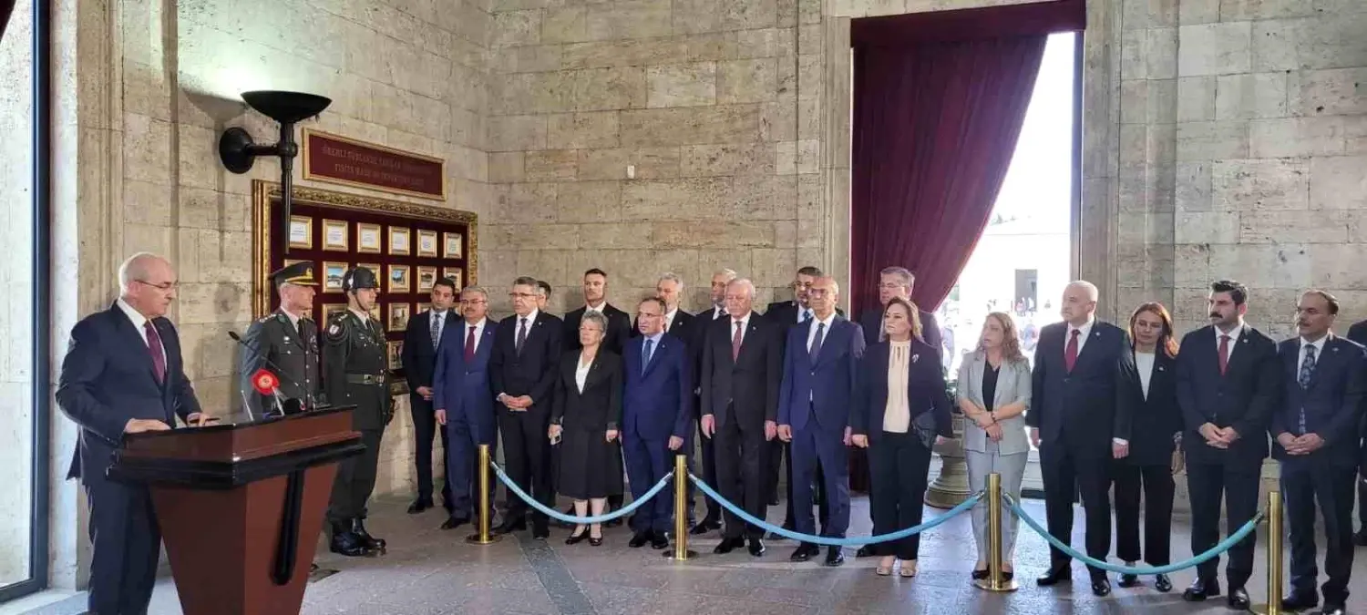 TBMM Başkanı Numan Kurtulmuş, Anıtkabir'i Ziyaret Etti