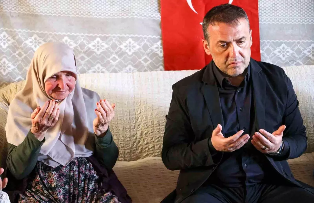 Vali Sözer'den şehit ailesine ziyaret
