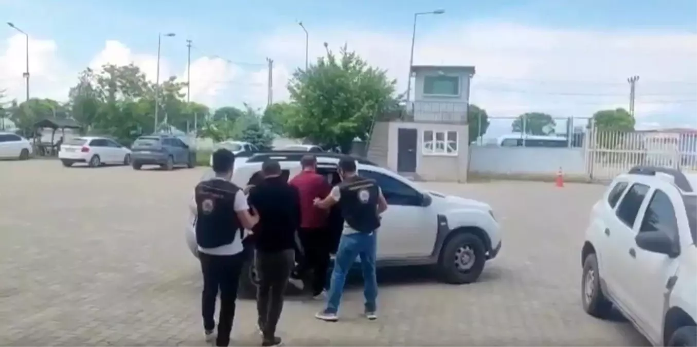Van'da Göçmen Kaçakçılığı Operasyonu: 14 Organizatörden 5'i Tutuklandı
