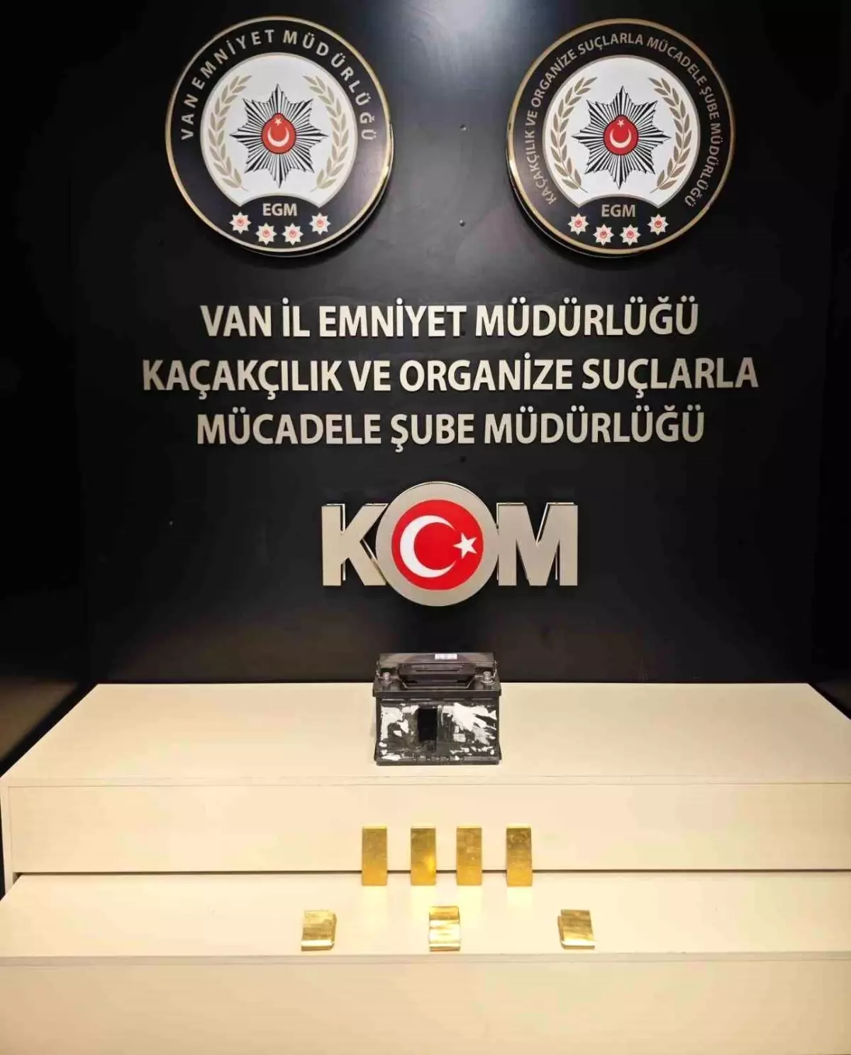 Van'da Gümrük Kaçağı Malzeme Operasyonu: 22 Şahıs Yakalandı