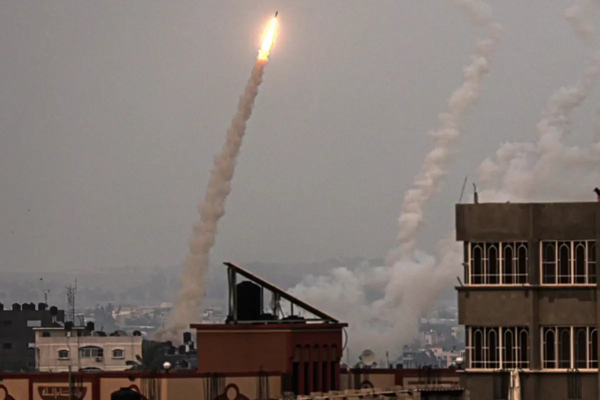 Yemen'den, İsrail'e balistik füze saldırısı