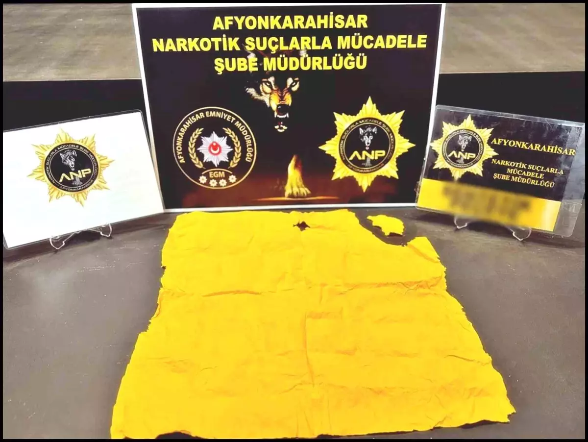Afyonkarahisar'da Uyuşturucu Operasyonu: 5 Peçeteye Emdirilmiş Madde Ele Geçirildi