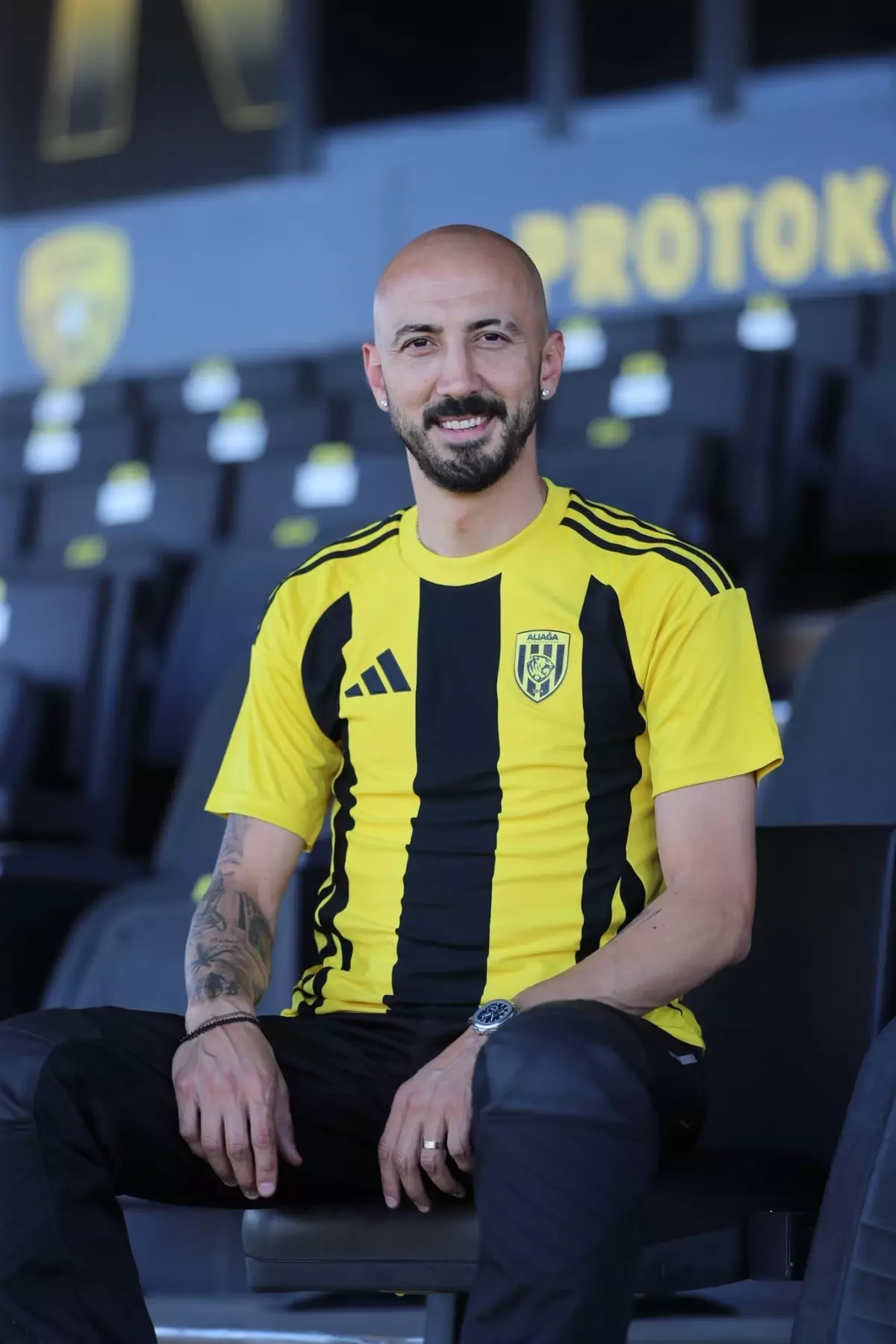 Aliağa FK, Ahmet İlhan Özek ile Anlaştı