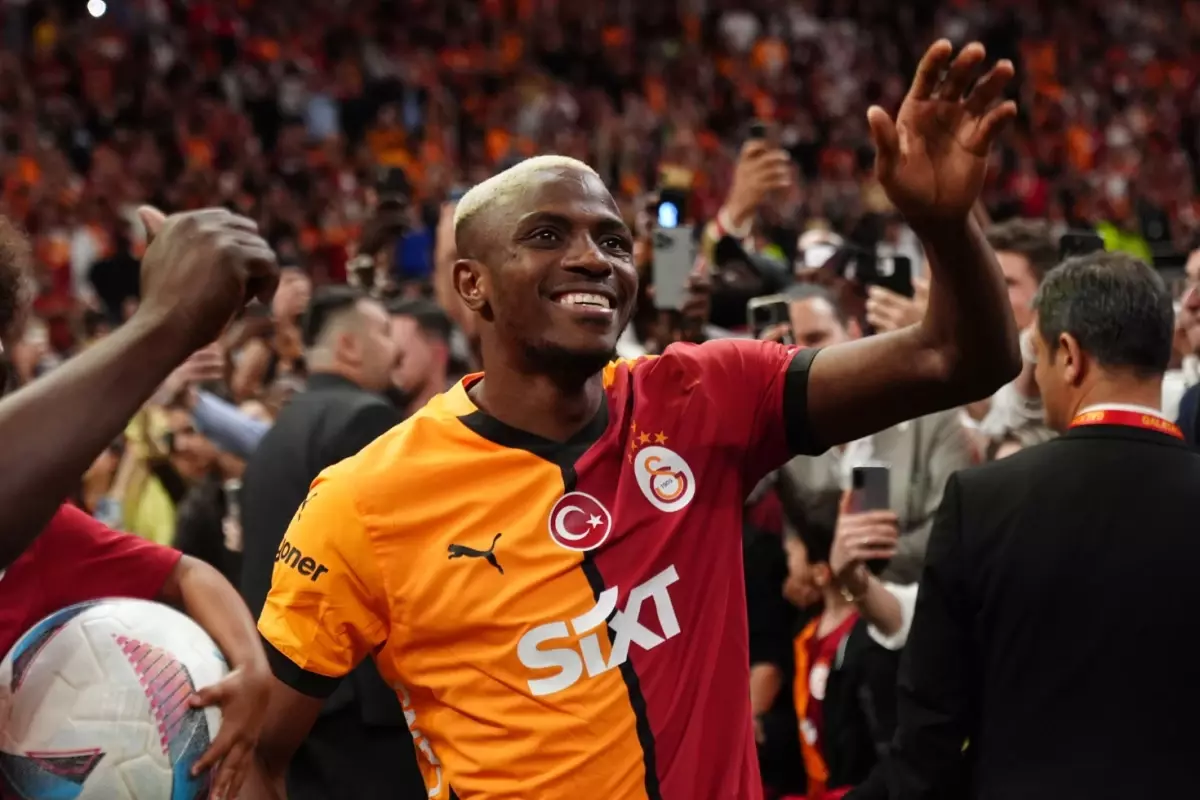 Al-Hilal'den Osimhen için resmi açıklama