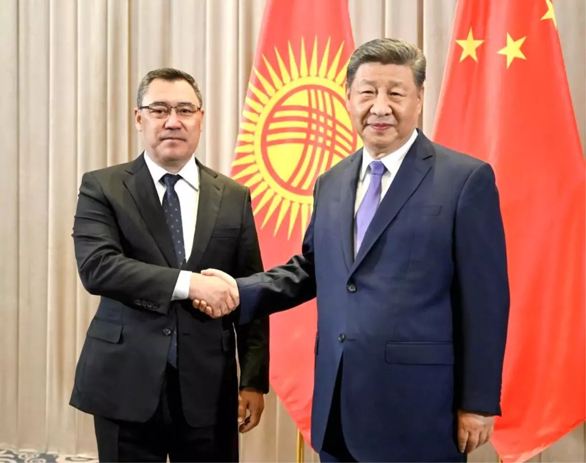 Xi Jinping, Kırgızistan Cumhurbaşkanı ile Görüştü