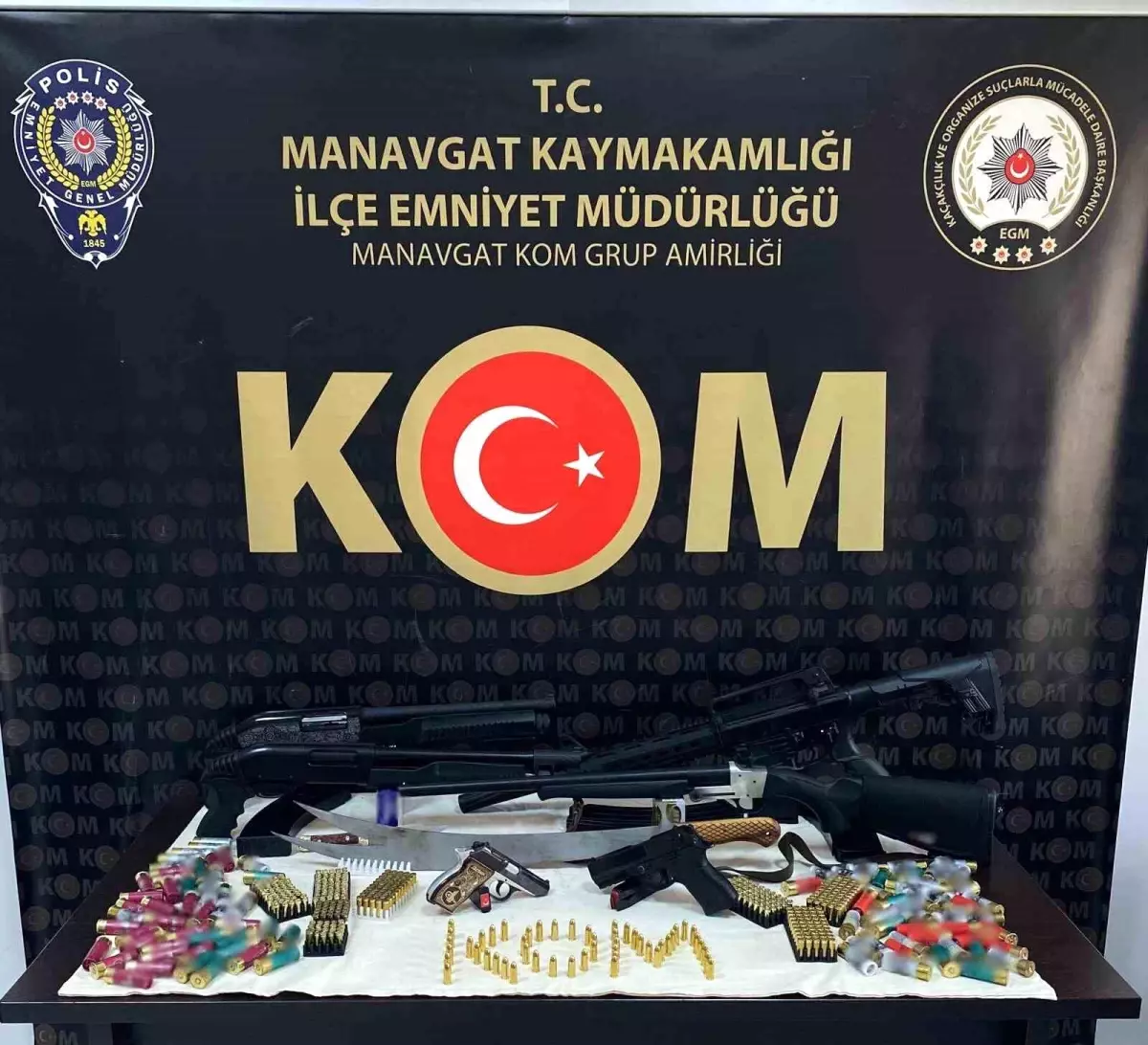 Antalya'da Dolandırıcılık ve Kaçakçılıkla Mücadele Operasyonları