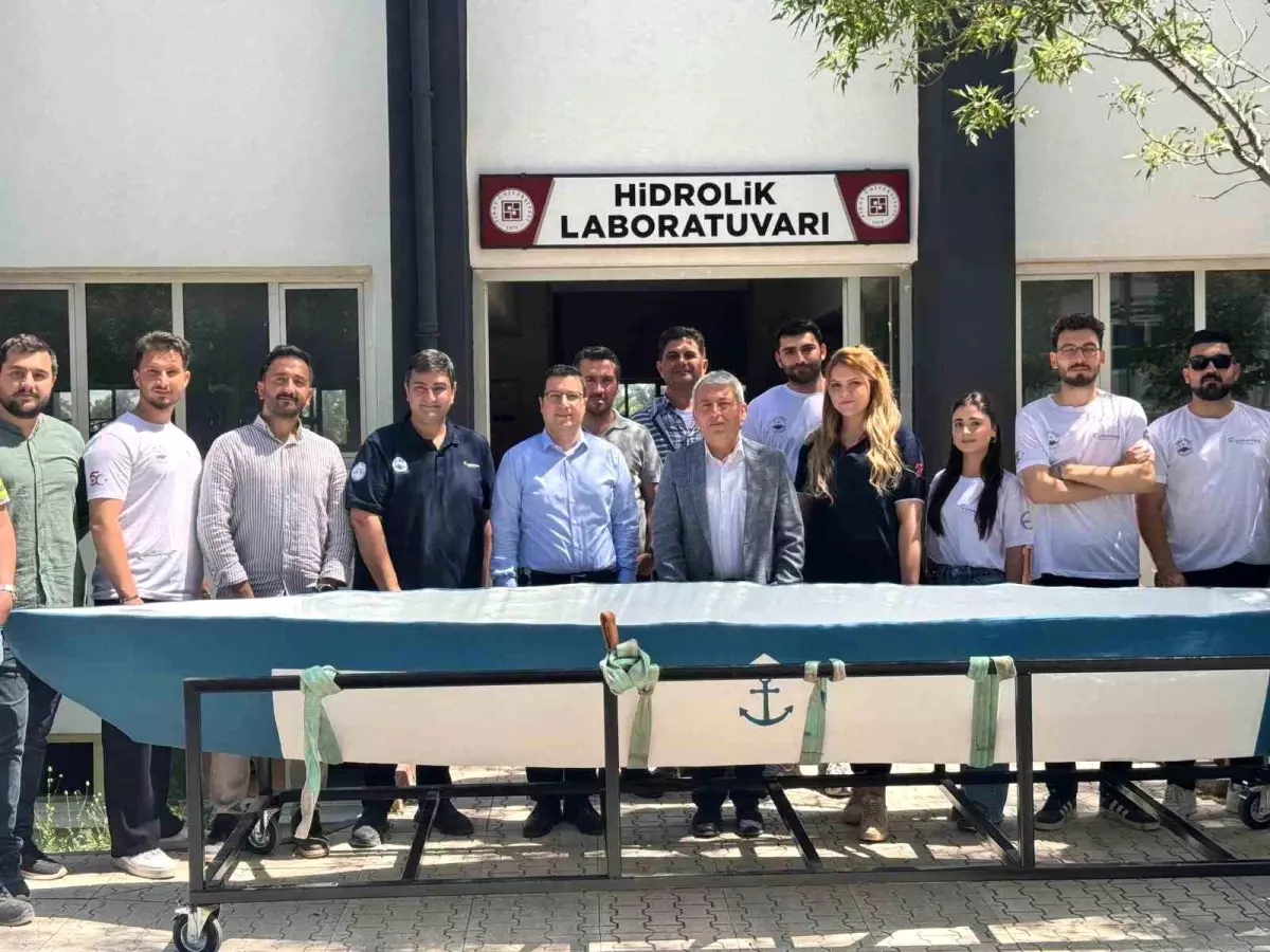 Fırat Üniversitesi Beton Kano Takımı, Uluslararası Yarışmada 4'üncü Oldu