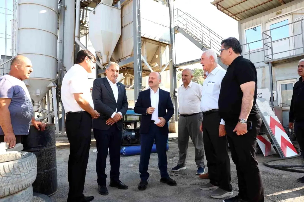 Adıyaman'da Kırsal Asfalt Sezonu Başladı