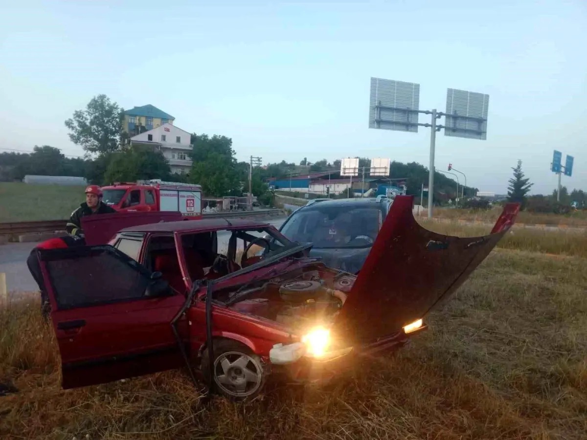 Kastamonu'da İki Ayrı Trafik Kazasında 3 Kişi Yaralandı