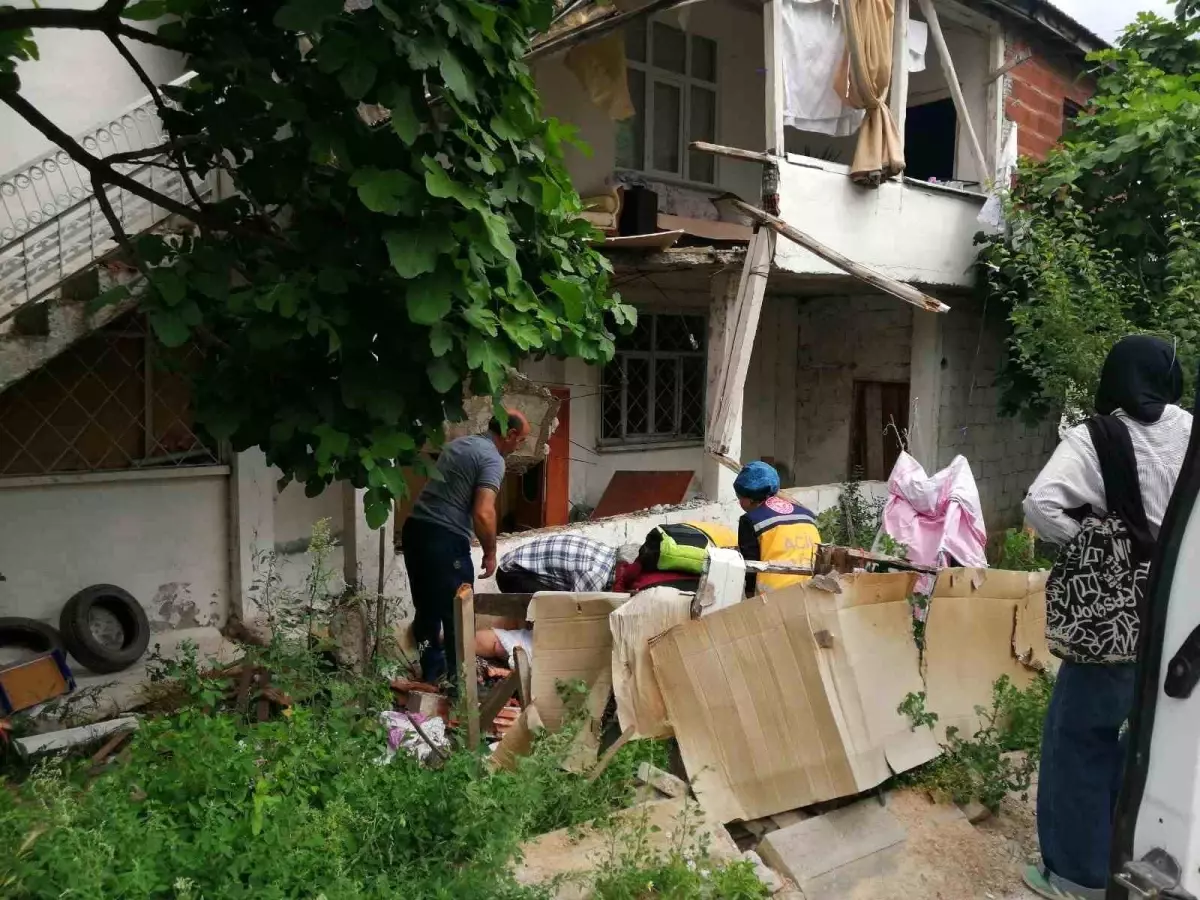 Tokat'ta Balkonu Çöken Çiftin Yaşadığı Kaza