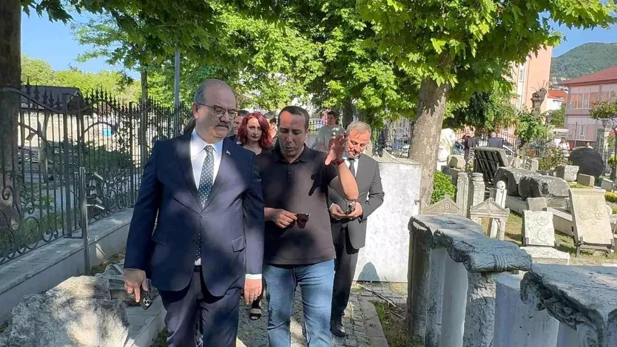Kültür ve Turizm Bakan Yardımcısı Çam, Amasra Müzesi'ni Ziyaret Etti