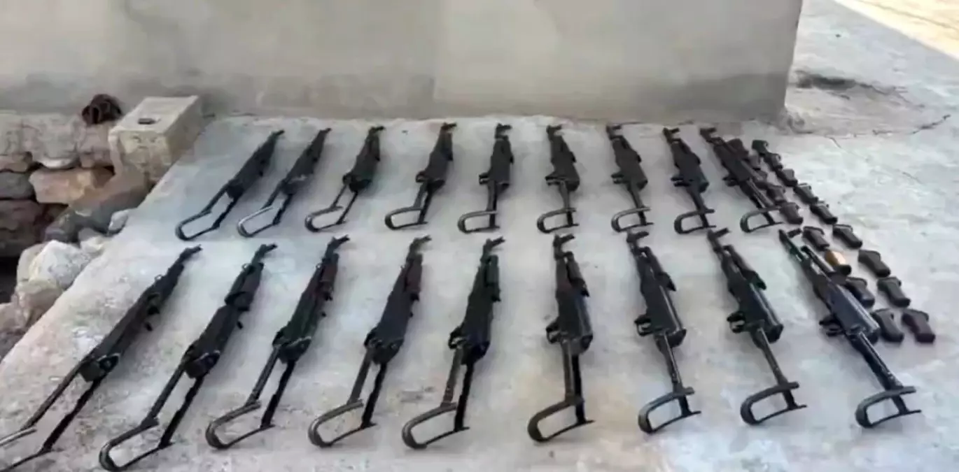 Şanlıurfa'da Silah Kaçakçılarına Operasyon: 8 Gözaltı, Çok Sayıda Silah Ele Geçirildi