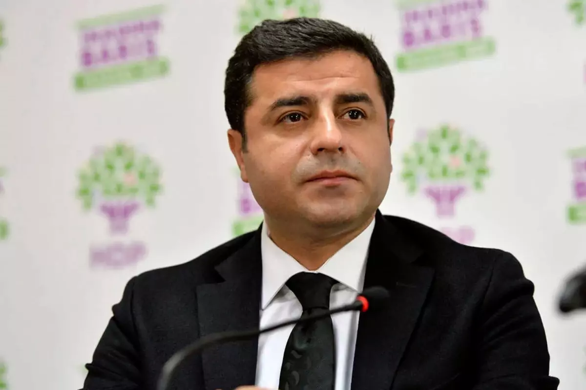 Selahattin Demirtaş'tan sürpriz çağrı! 4 madde sıraladı