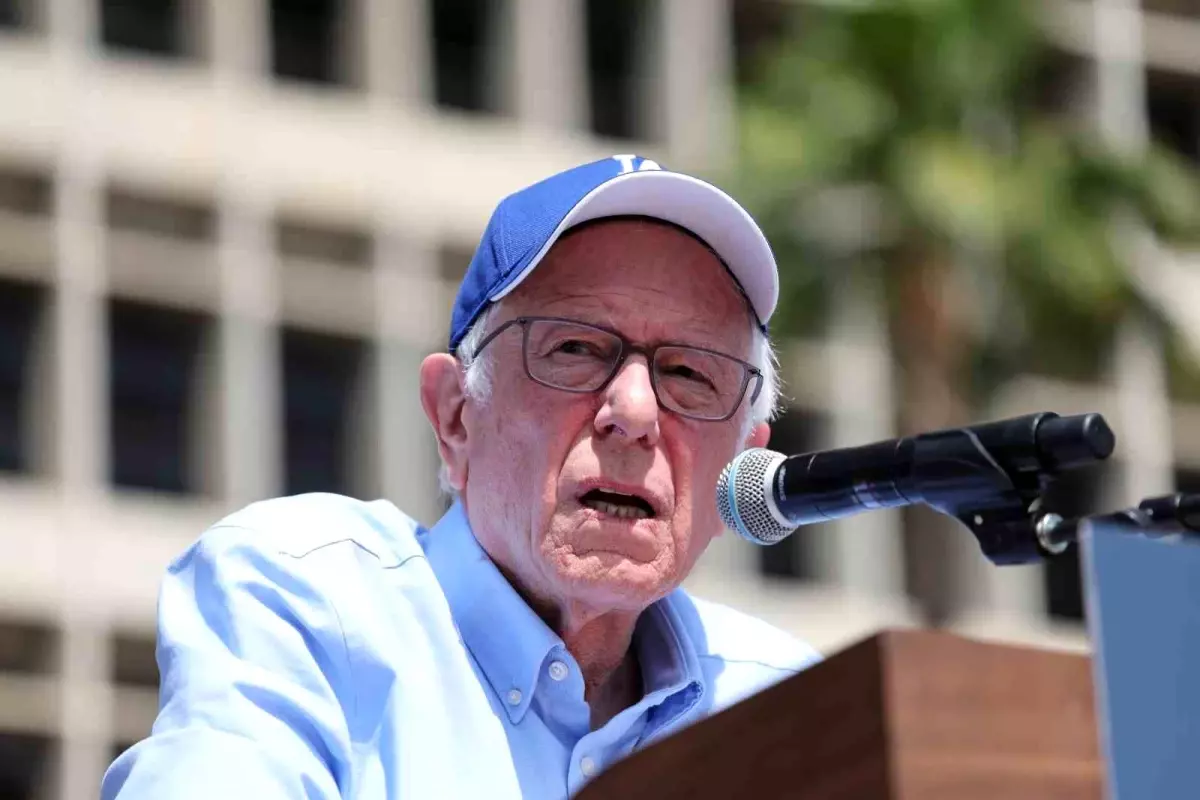 Senatör Bernie Sanders'dan Netanyahu'ya Sert Eleştiri: 'ABD'nin Dış Politikasını Belirleyemez'