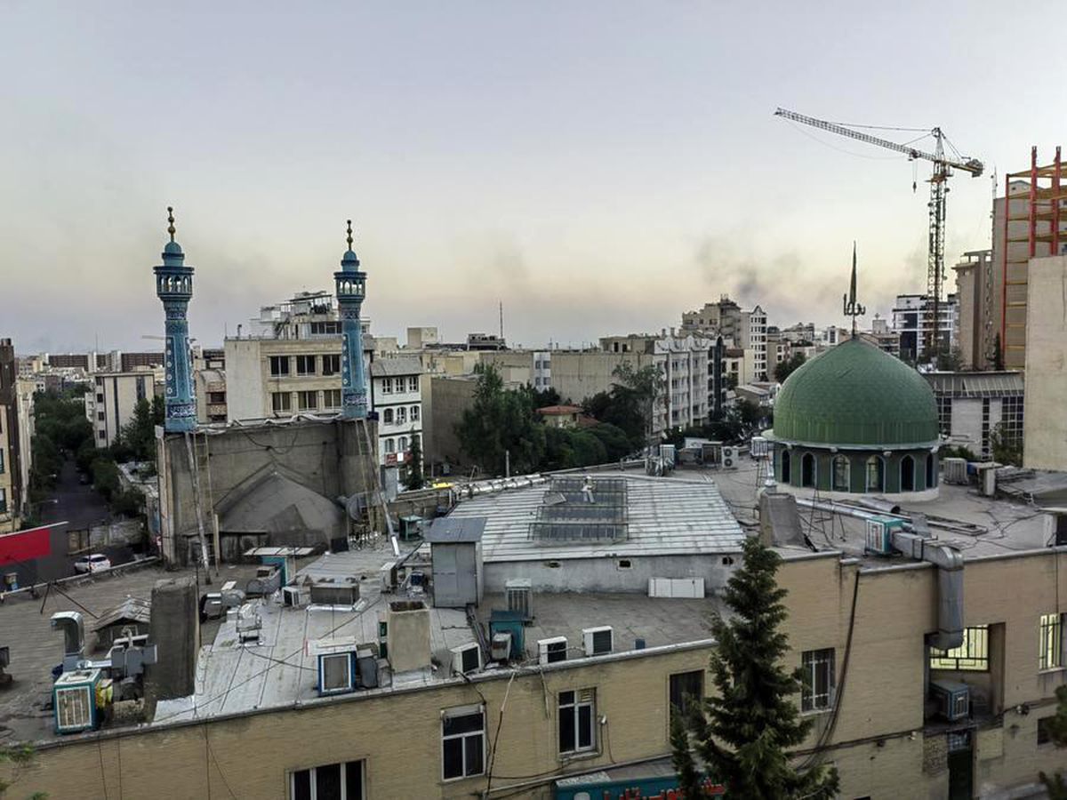 İsrail Ordusu İran'ın Hava Savunma Sistemlerini Hedef Aldı