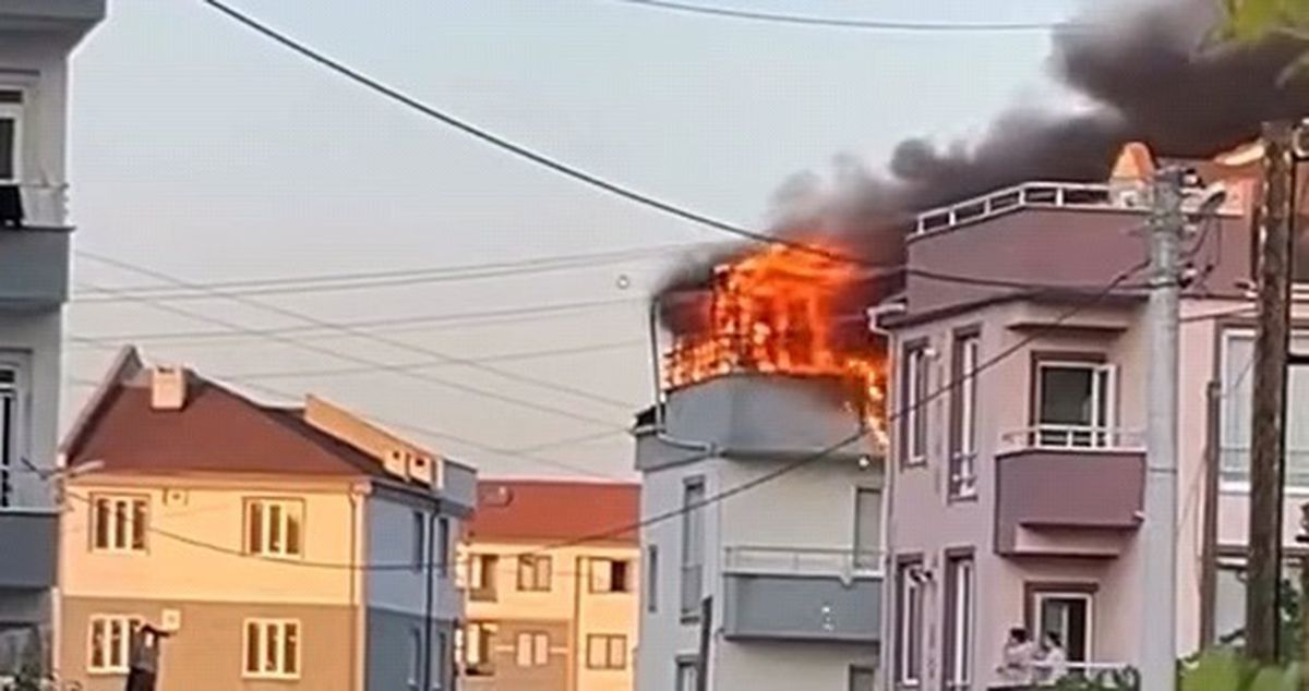Bursa'da 3 Katlı Apartmanda Yangın Çıktı