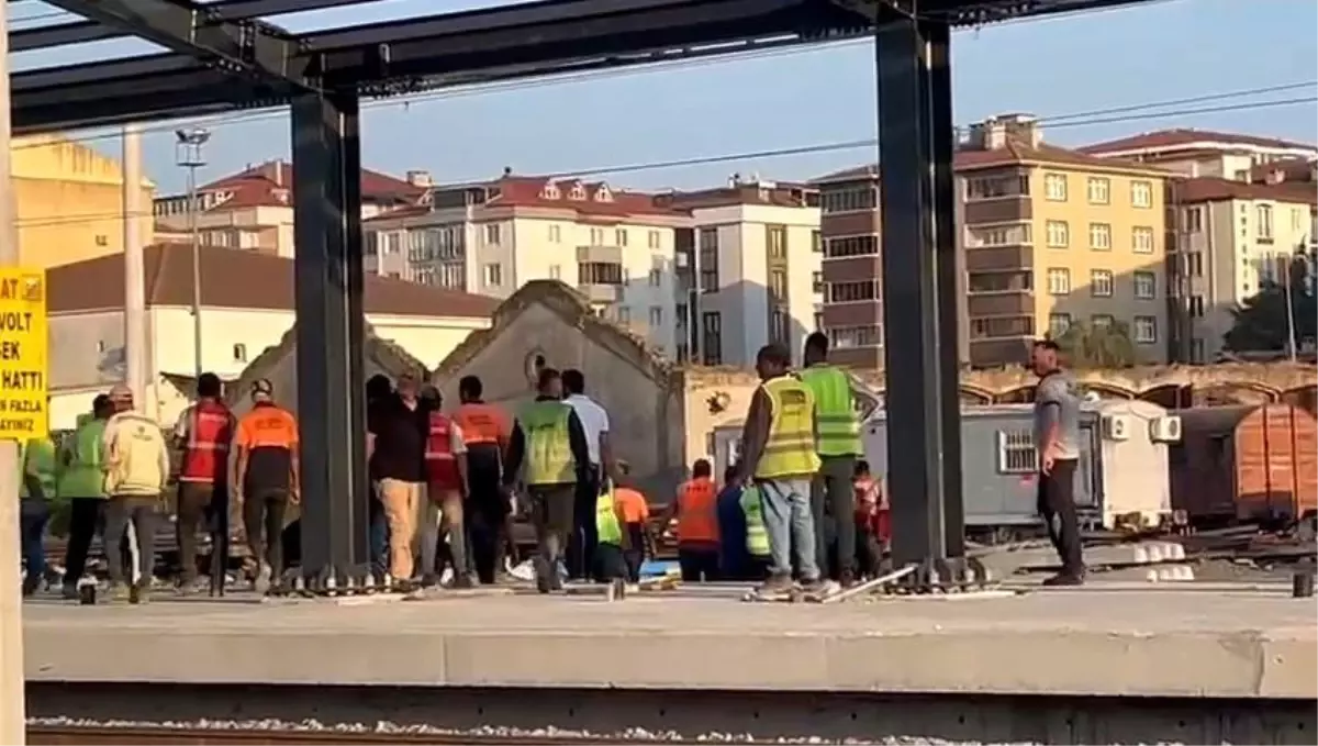 Çerkezköy Tren İstasyonunda Elektrik Kazası: İşçi Ağır Yaralı