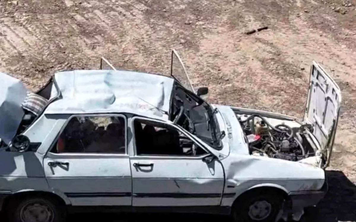 El Frenini Çekmeyi Unutan Sürücü, Otomobilin Altında Kaldı