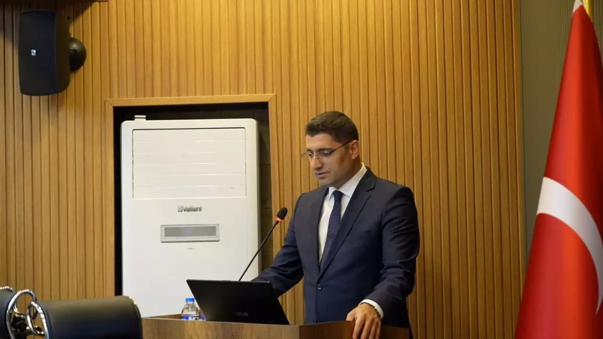 Erzincan'da İşsizlikle Mücadele Toplantısı Yapıldı