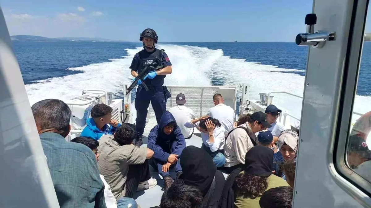 Gelibolu Açıklarında 51 Kaçak Göçmen ve 2 Kaçakçı Yakalandı