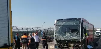 Haliç Köprüsü'nde metrobüs kazası