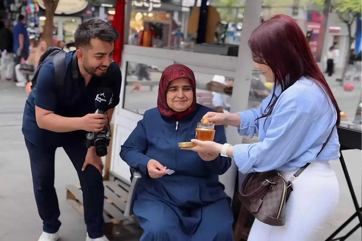 İstanbul'un göbeğinde bal challenge! Lezzeti tam not aldı