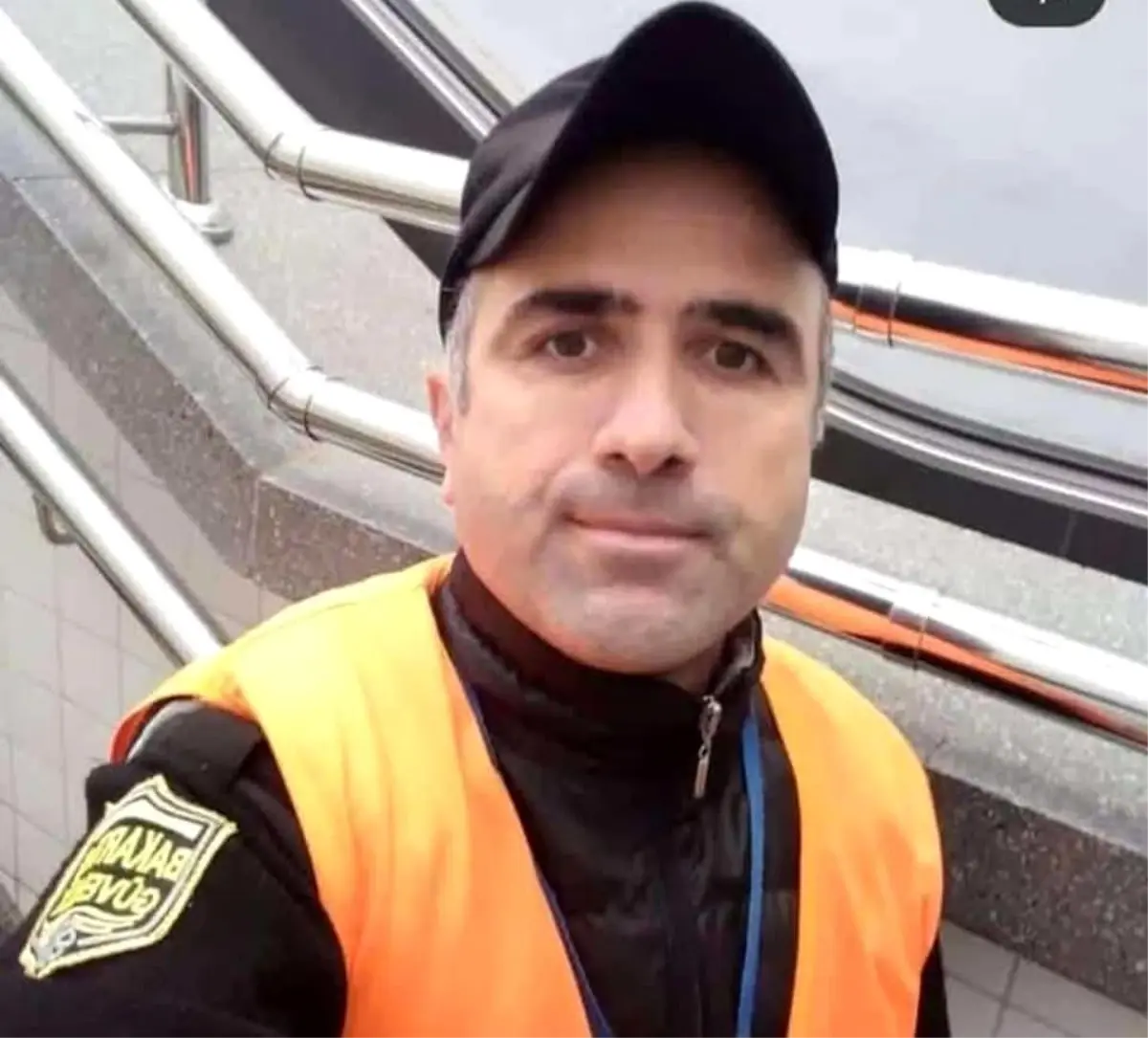 İZBAN'da Sigara İçen Yolcu ile Güvenlik Görevlisi Arasında Arbede: Güvenlik Görevlisi Hayatını Kaybetti