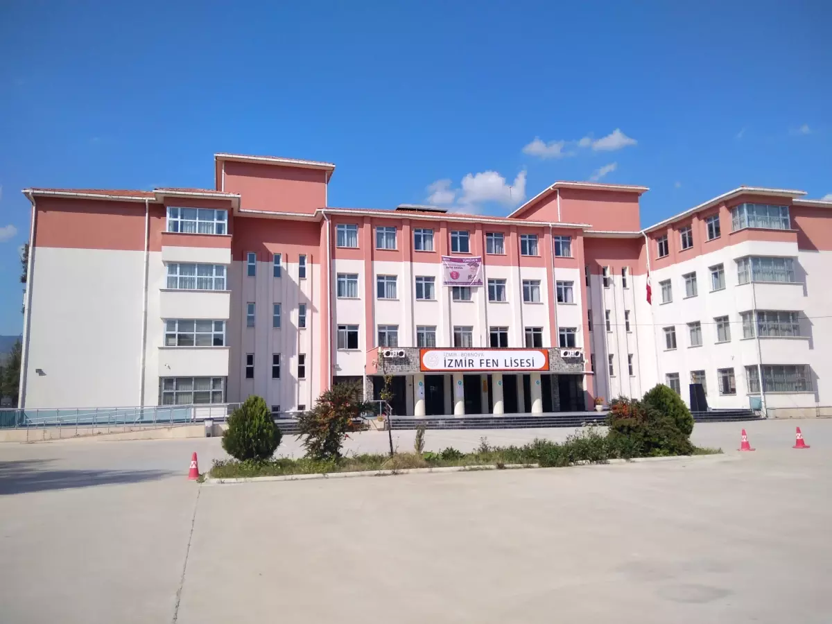 İzmir Fen Lisesi kaç puan istiyor? 2025 İzmir liseleri taban puanları ve yüzdelik dilimleri!