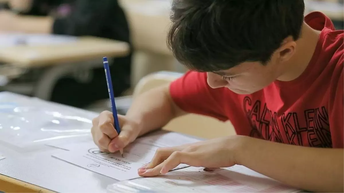 İzmir lise TABAN PUANLARI | İzmir LGS Fen Lisesi, Anadolu, İmam Hatip ve Meslek lisesi taban puanları, başarı sıralamaları belli oldu mu?