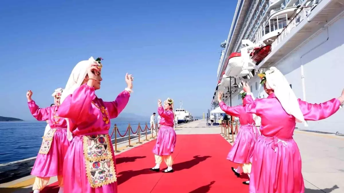 Malta Bayraklı Kruvaziyer Bodrum'a İlk Seferini Yaptı