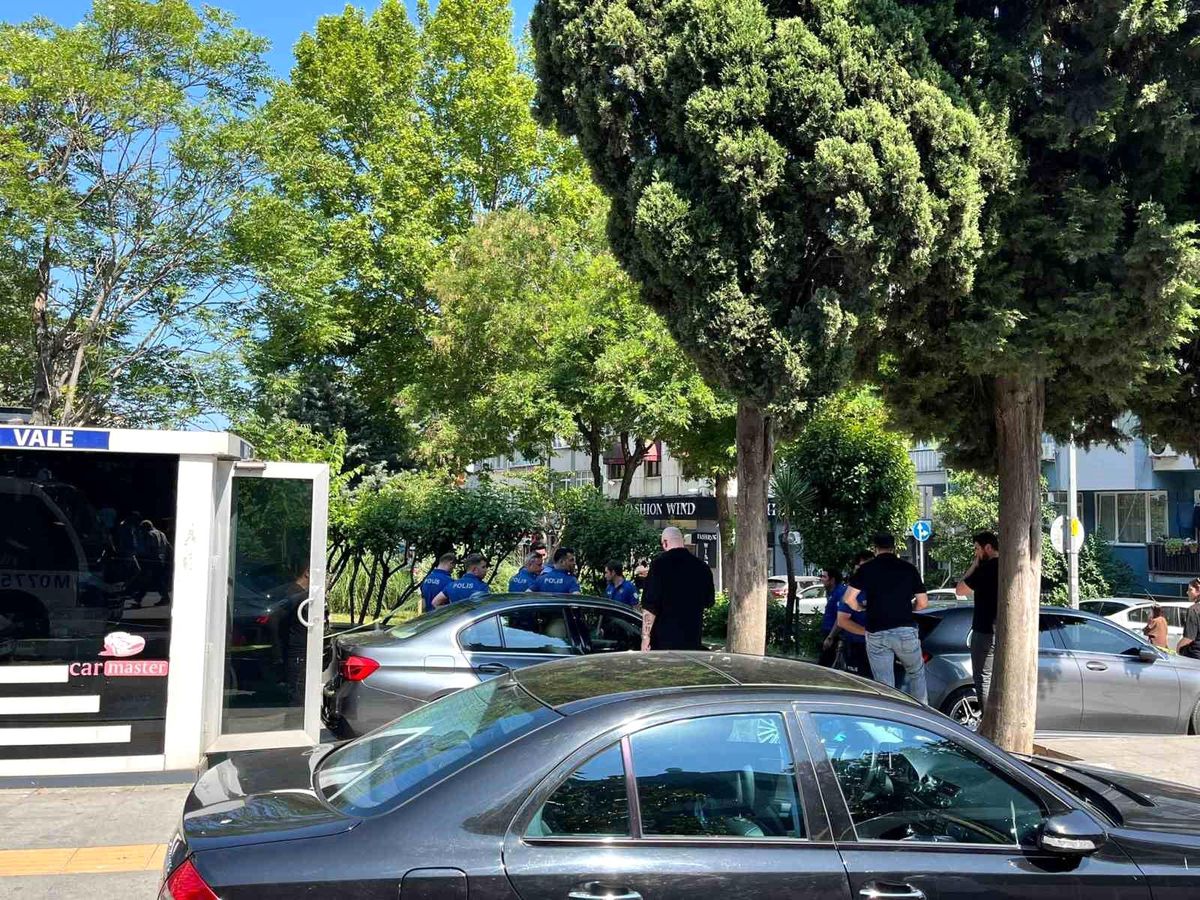 İstanbul Bakırköy'de Hastane Bahçesinde Silahlı Saldırı