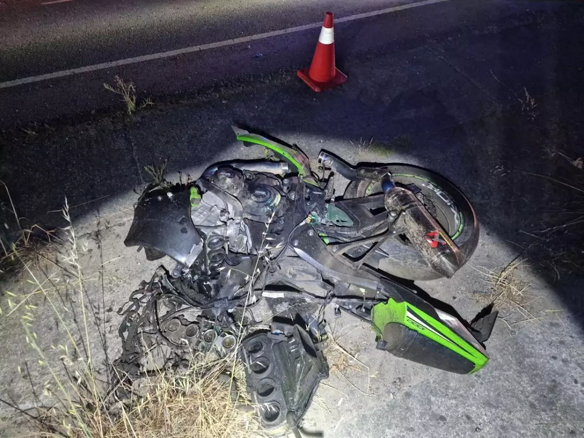Sakarya'da Feci Motosiklet Kazası: 1 Ölü, 3 Yaralı