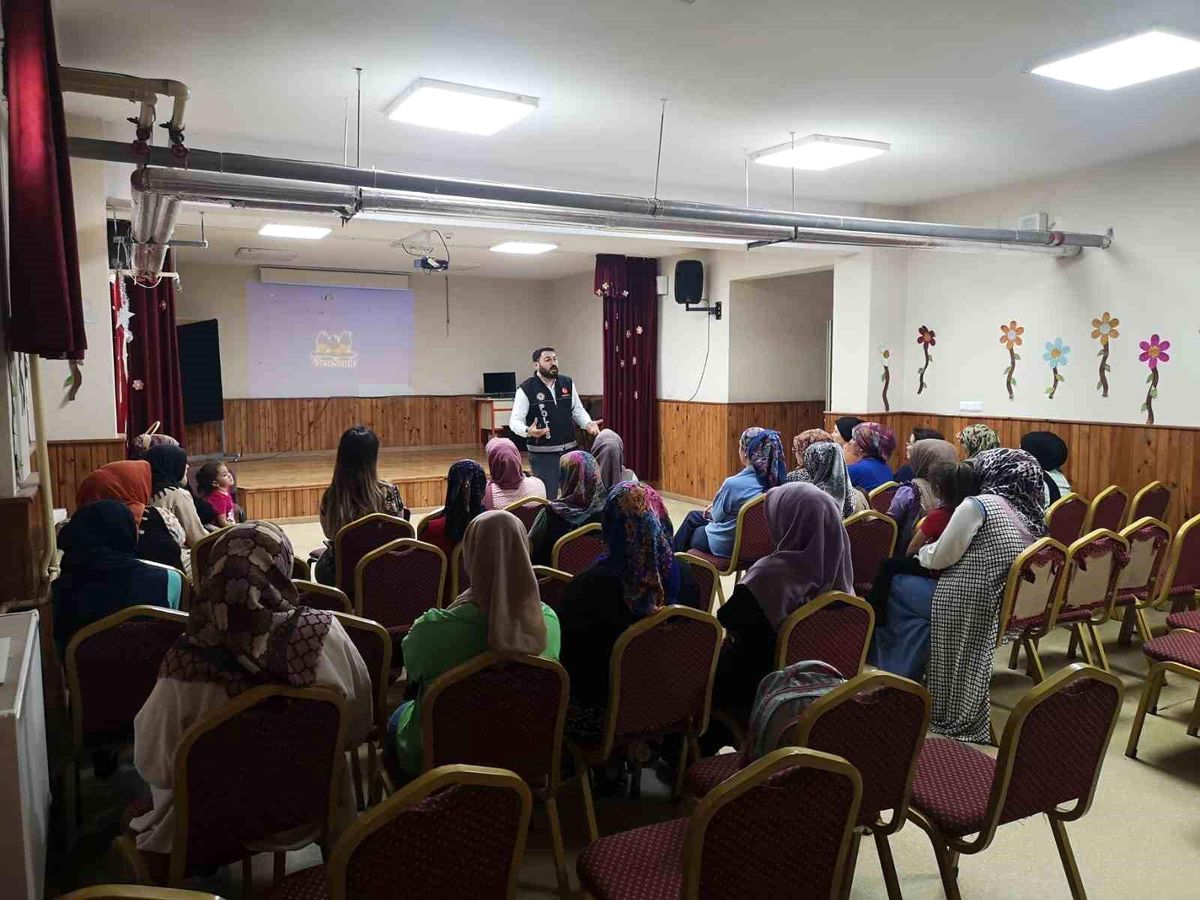 Adana'da Uyuşturucu ile Mücadele Etkinlikleri Düzenlendi