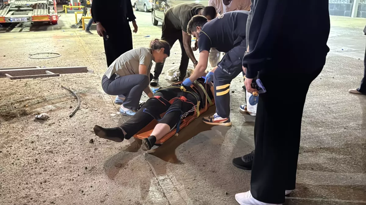 Başiskele'de Otomobil Takla Attı: 2 Yaralı
