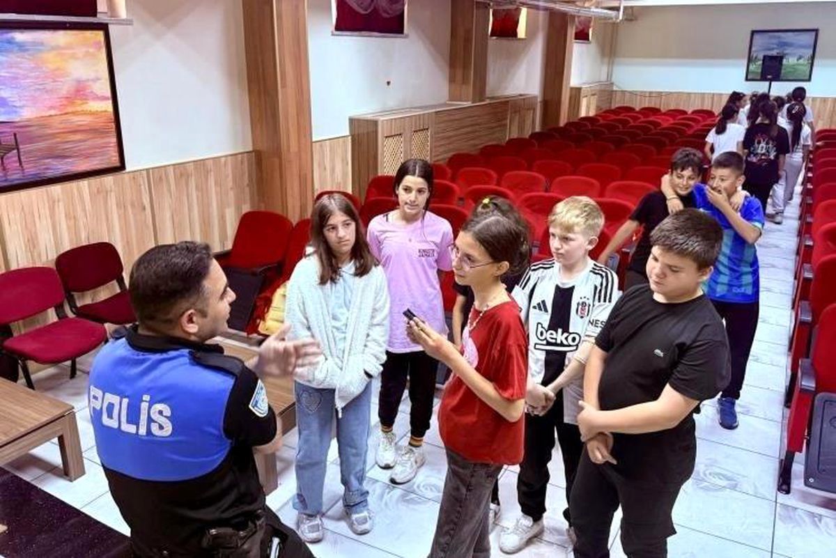 Bilecik'te Ortaokul Öğrencilerine Güvenlik Eğitimi