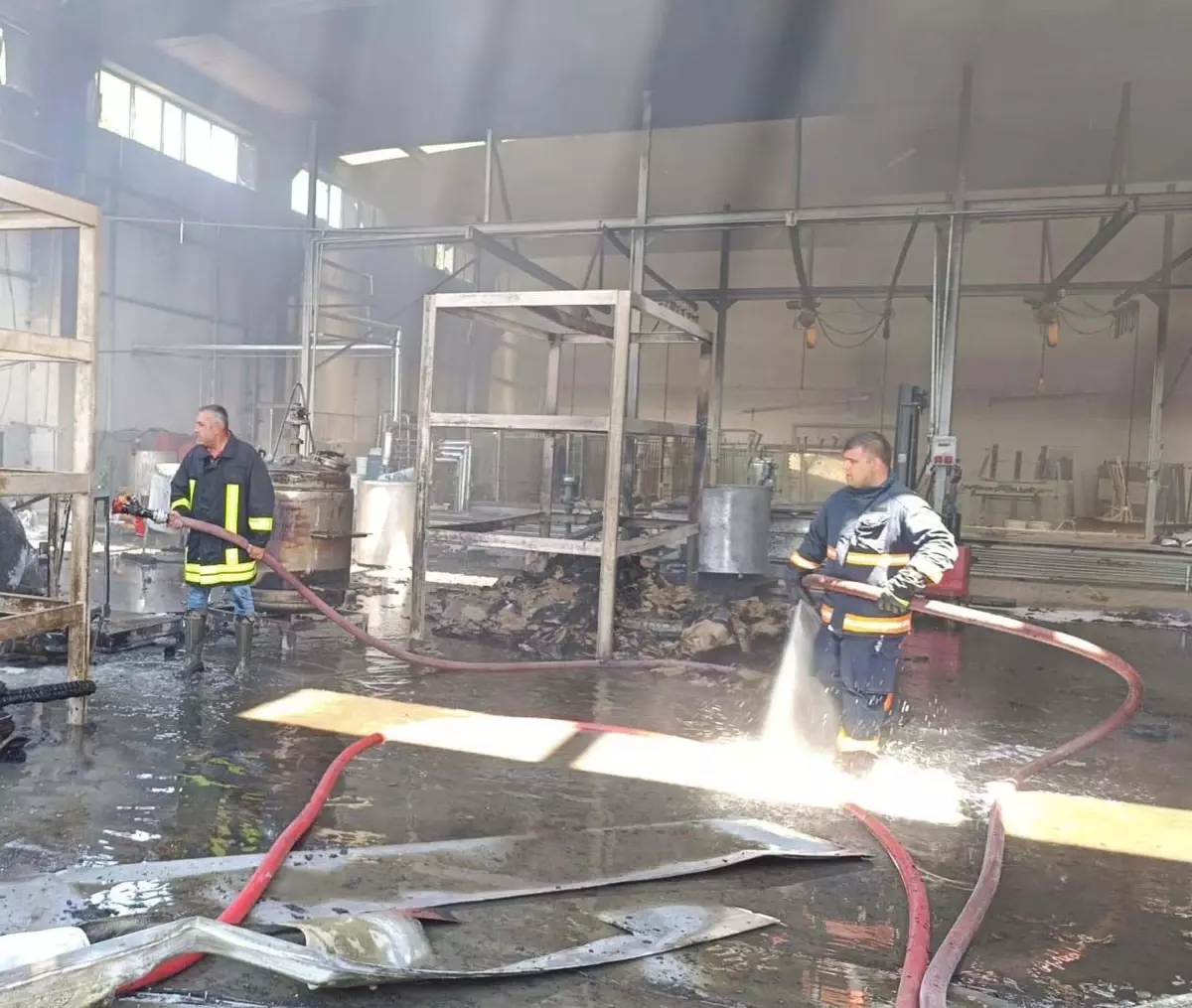 Çan'daki Plastik Fabrikasında Yangın: Bir İşçi Ağır Yaralı