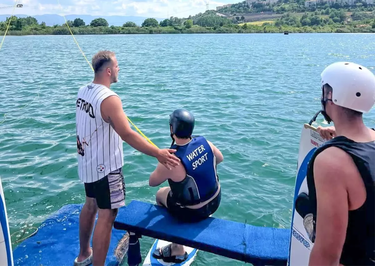SUBÜ'den Wakeboard Etkinliği: Doğa ve Su Sporları Bir Araya Geldi