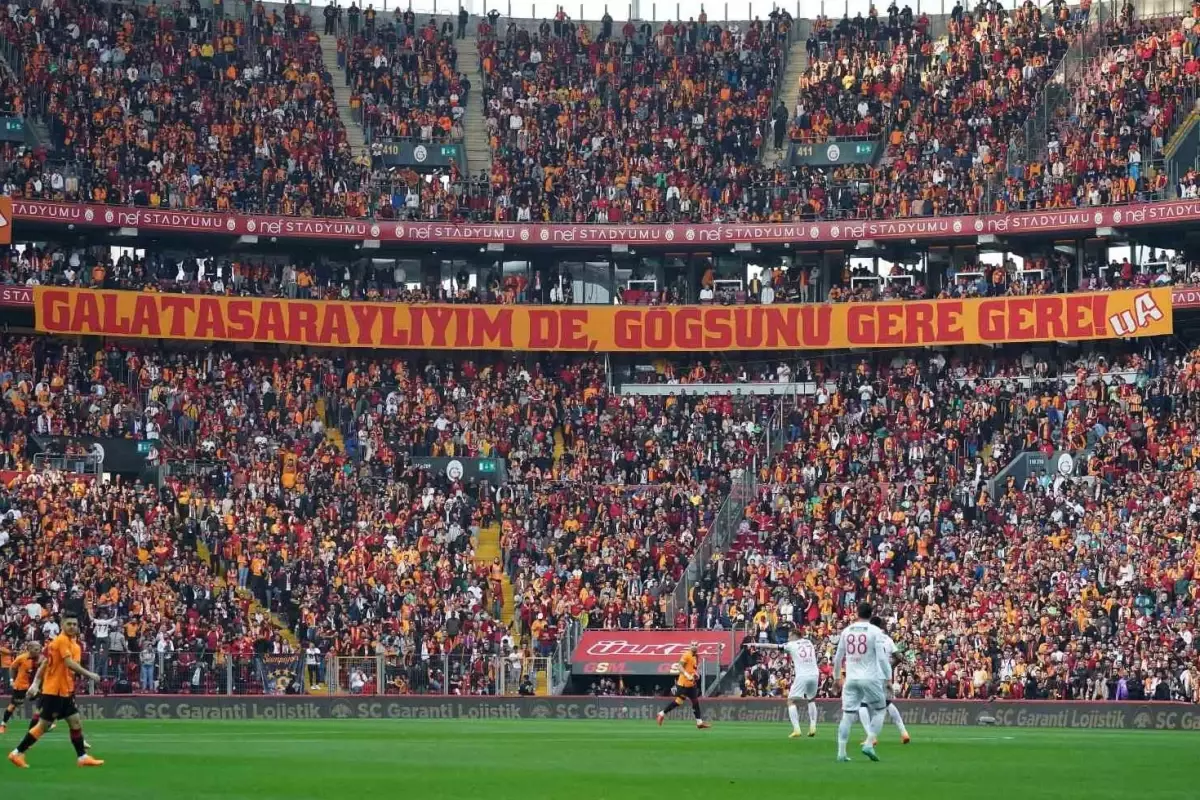 Dünyaca ünlü yıldızdan Galatasaray'a kötü haber