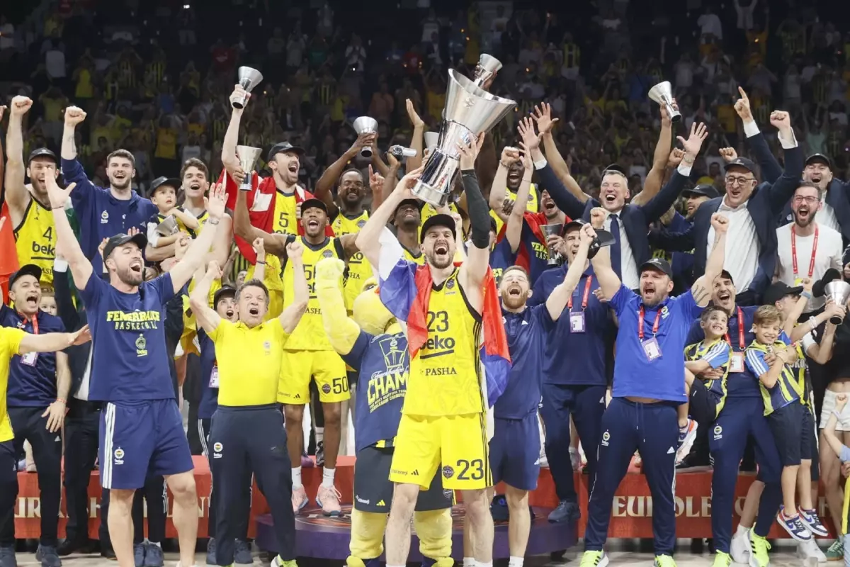 EuroLeague'de tarihi değişiklik resmen açıklandı