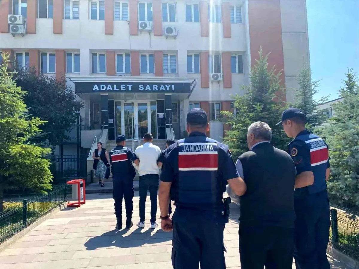 Eskişehir'de Tefecilere Operasyon: 2 Şüpheli Tutuklandı