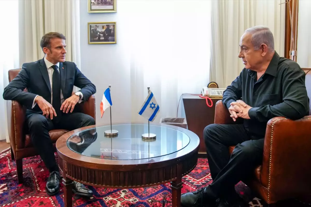 Macron'dan İsrail'e nükleer hedefler dışındaki saldırılarını durdurma çağrısı