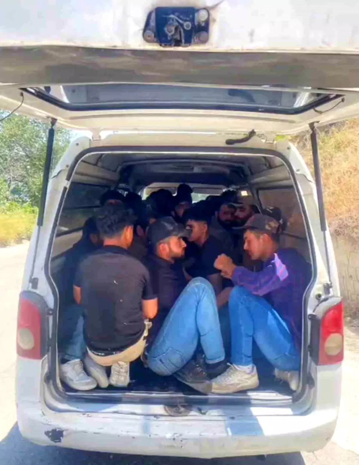 Hatay'da Göçmen Kaçakçılığı: 3 Şahıs Tutuklandı