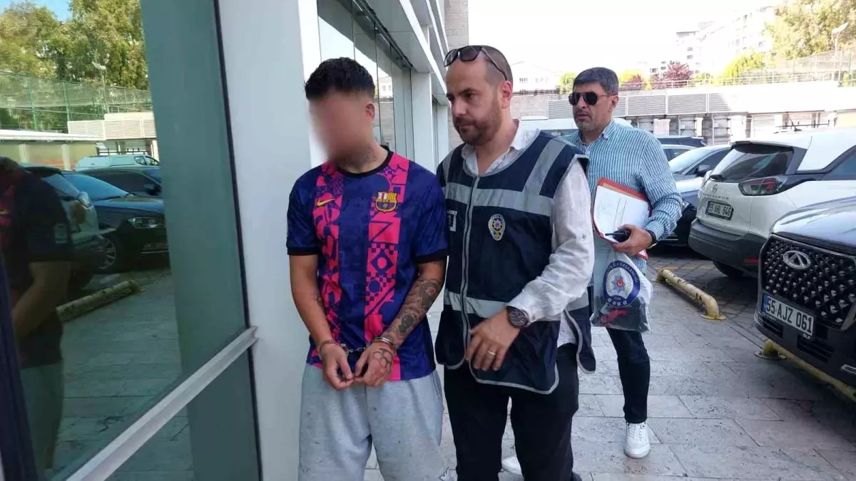 Samsun'da Tartışma Kanlı Bitti: Öğrenci Bıçakla Yaralandı